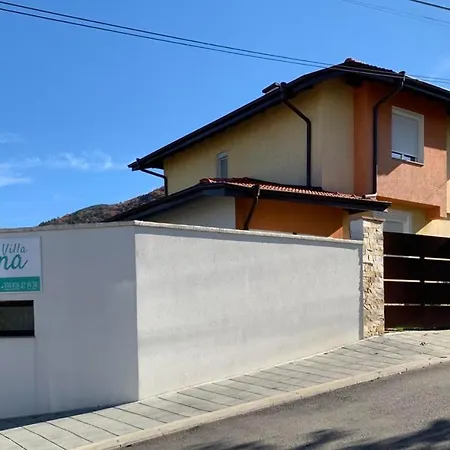 Detelina Vilă Sapareva Bania
